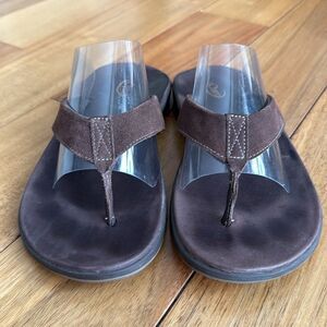 Chaco leather flip-flops